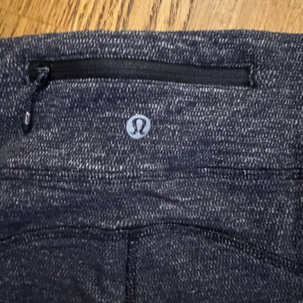 lululemon athletica Charcoal Leggings - Picture 3 of 3